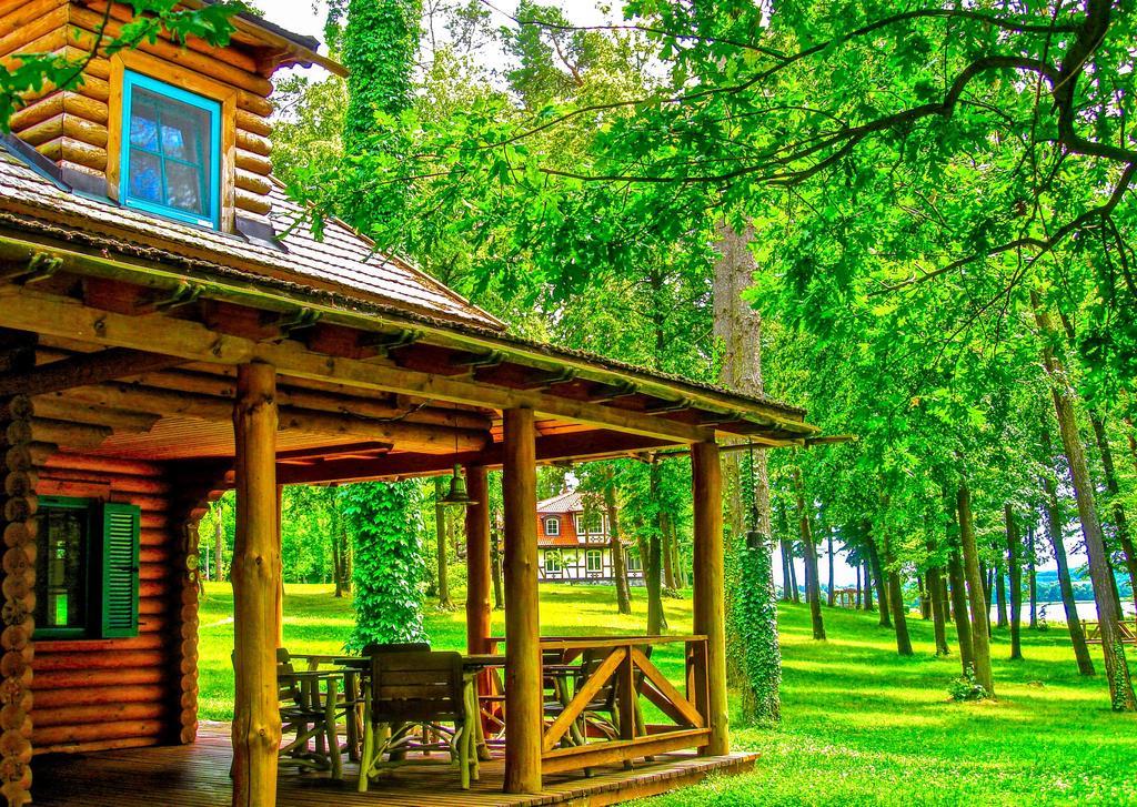 Dwor Sosnowo Hotel Pojezierce Luaran gambar